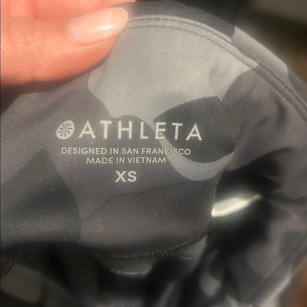 Athleta Camouflage Leggings - Black and Gray - Picture 4 of 4